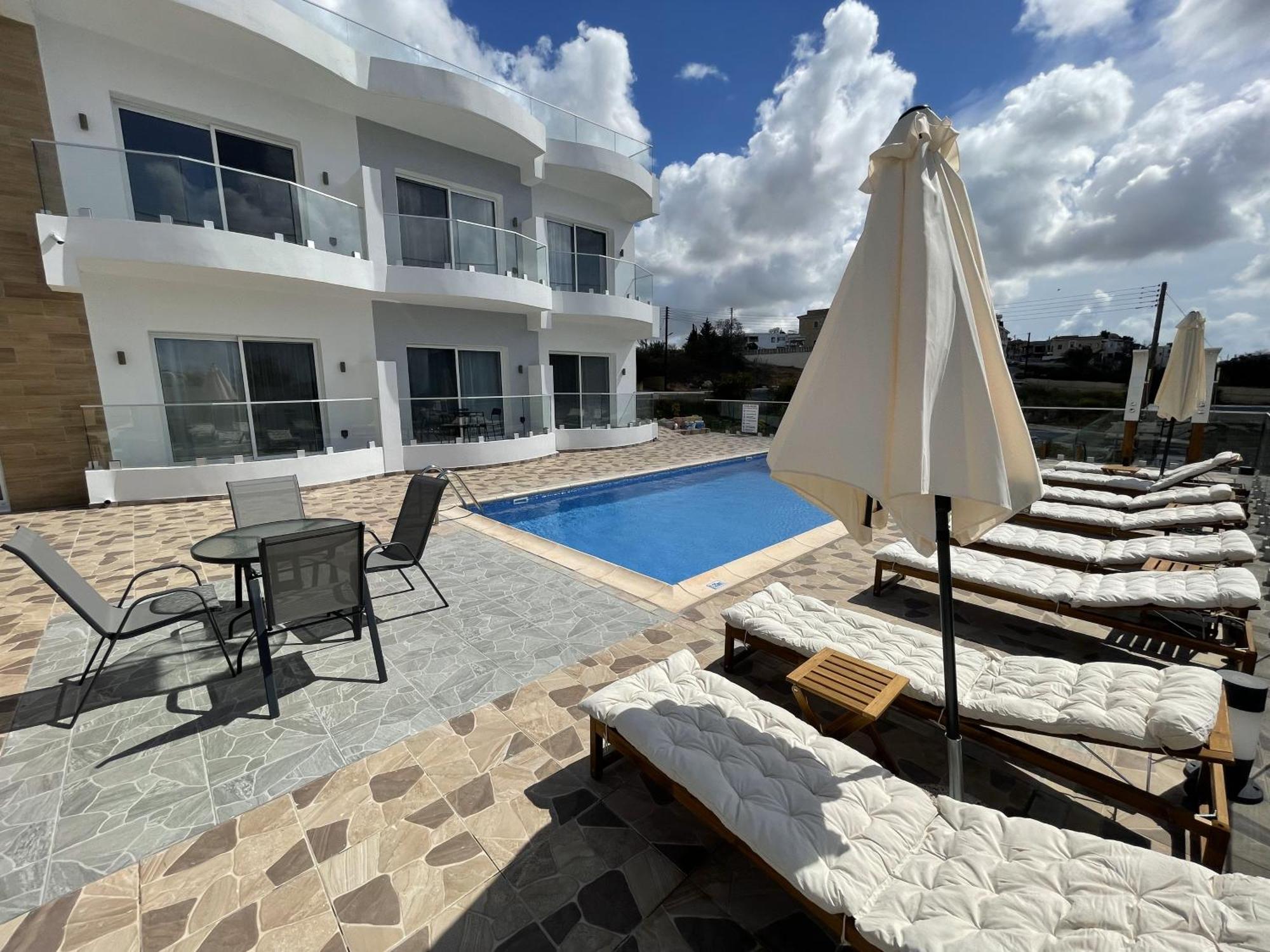 Arf Apartments - With Jacuzzi At The Complex Emba Extérieur photo