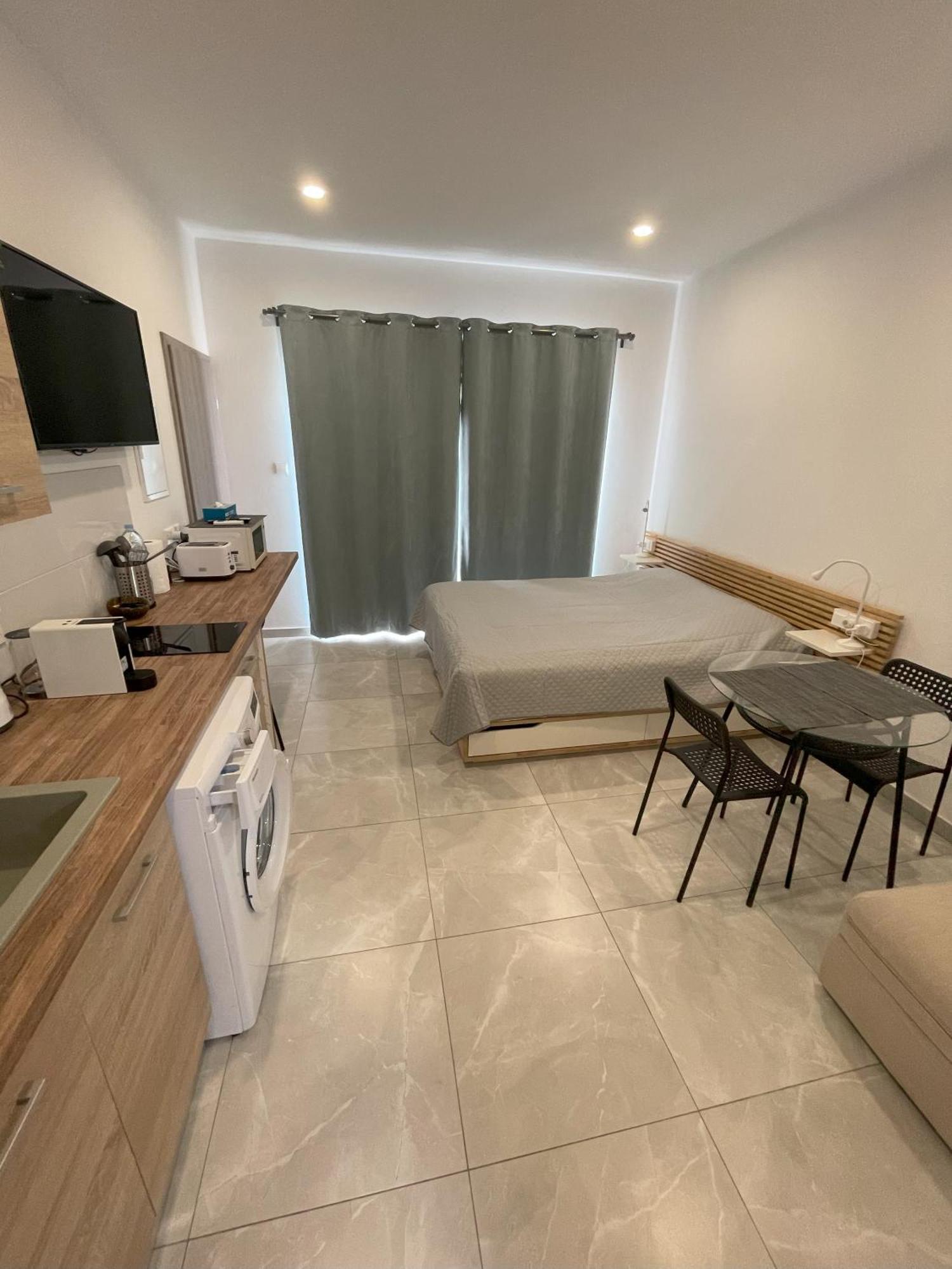 Arf Apartments - With Jacuzzi At The Complex Emba Extérieur photo